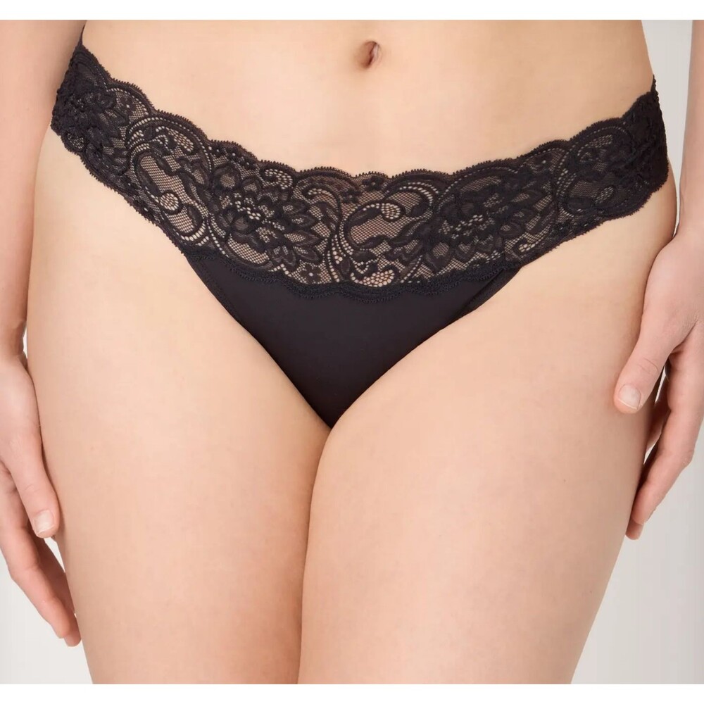 Maidenform Women's Sexy Must Haves Lace Thong - Med